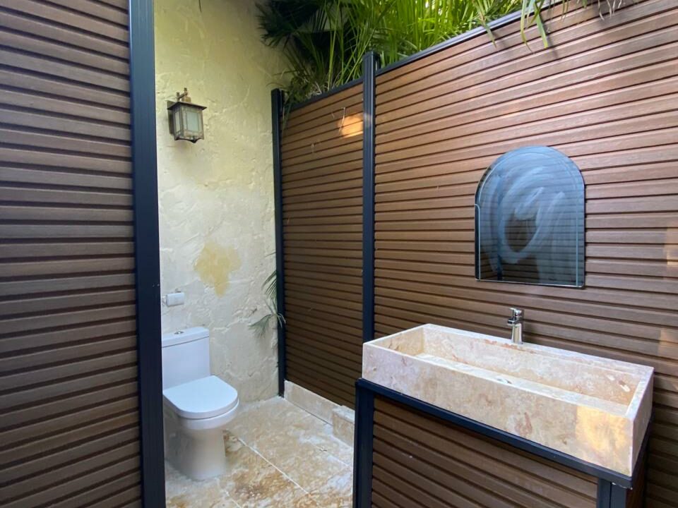 BAÑO PISCINA