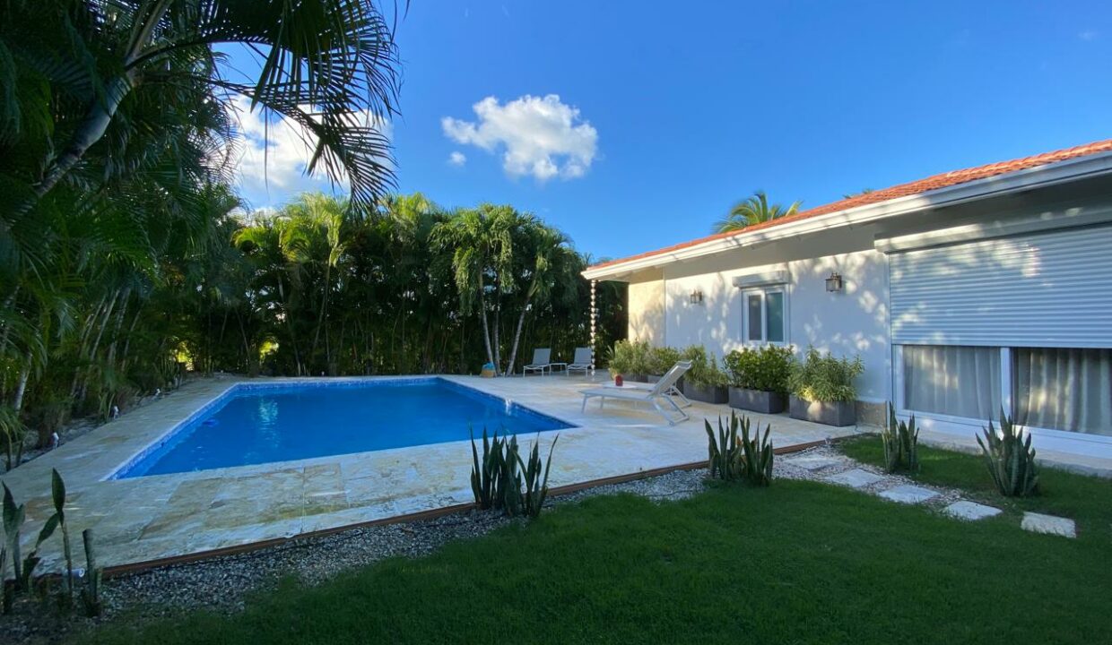 PISCINA 4