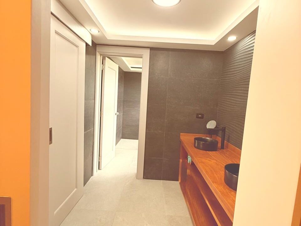 cad9c70b-d3a0-46c2-b006-5e3bd97428b6