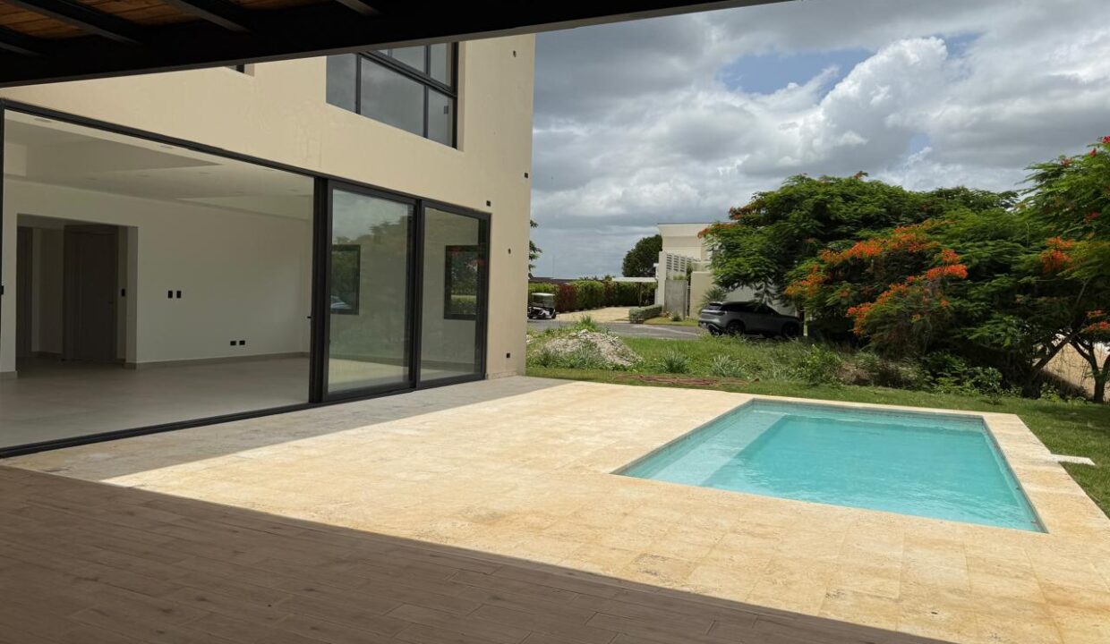 cbc5bd75-160d-4563-87b4-961832fcab9a