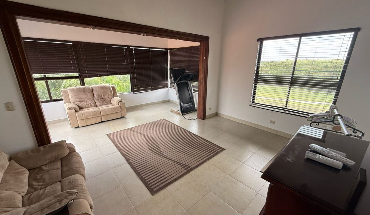 7dbd670c-e94d-4c5d-9628-e998db38115c