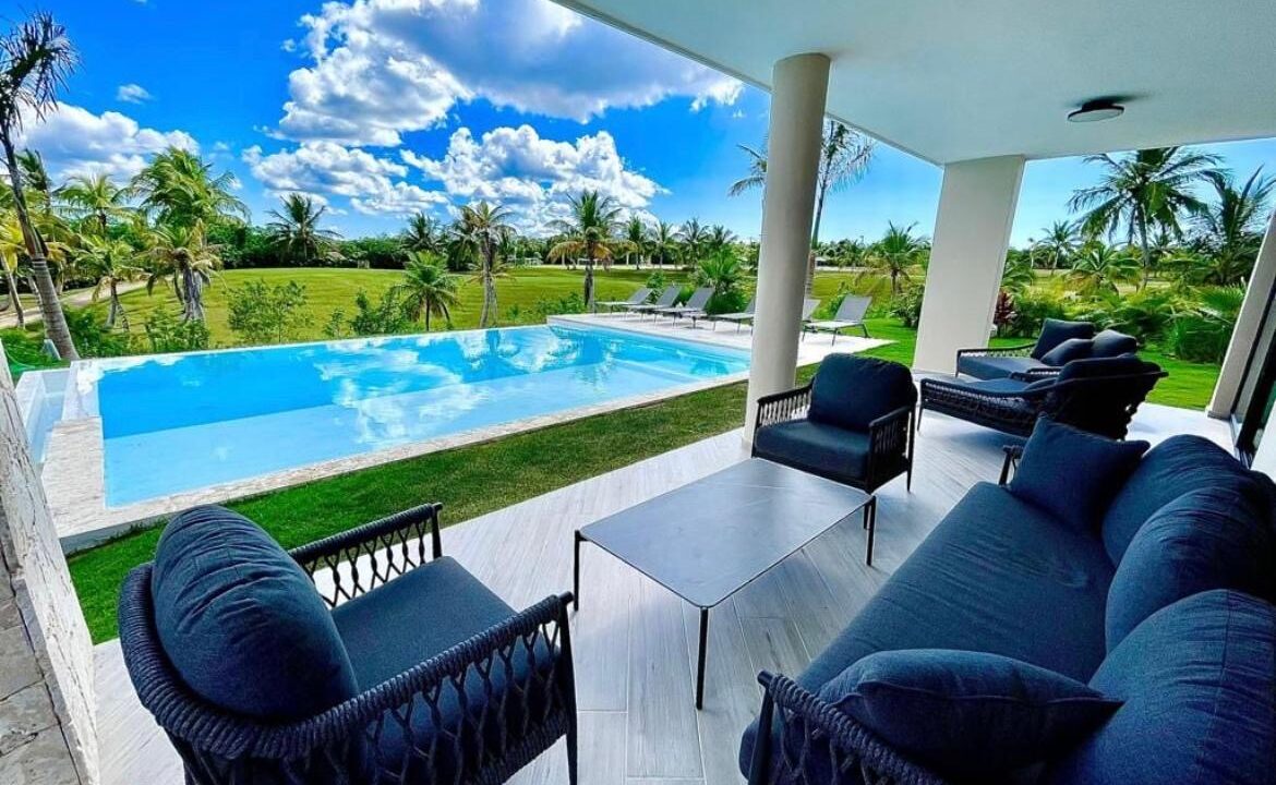 7fc70c7d-2725-4e10-9268-b12b953e762f