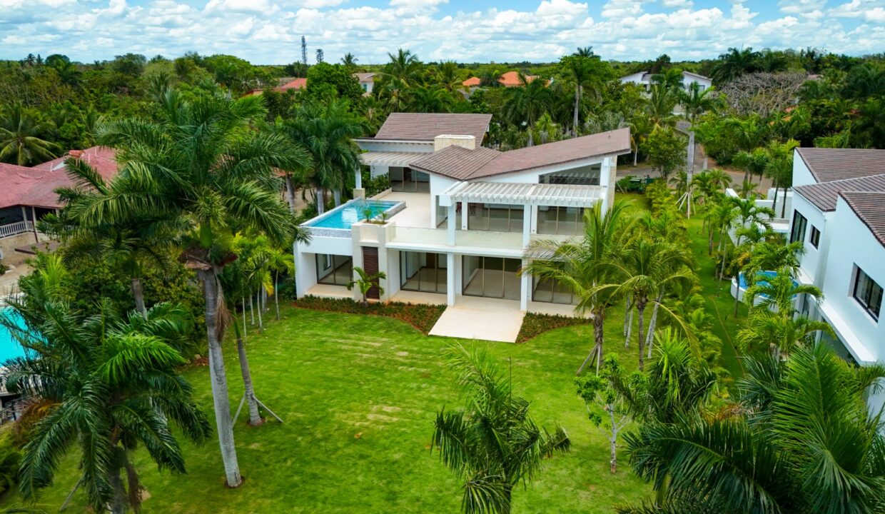 9c2361ce-03b0-4f72-9d38-cc55b5fbed45