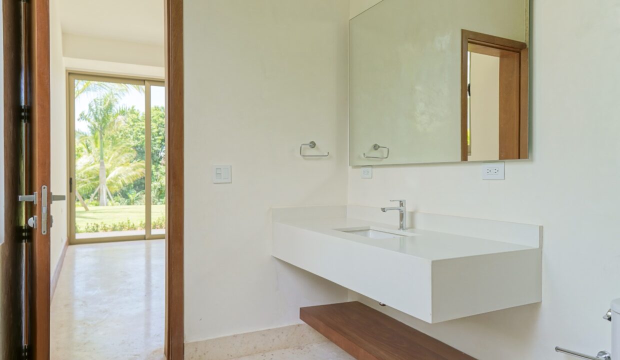 a0b35bde-4e91-479d-a9cf-66dc5f5c47ec