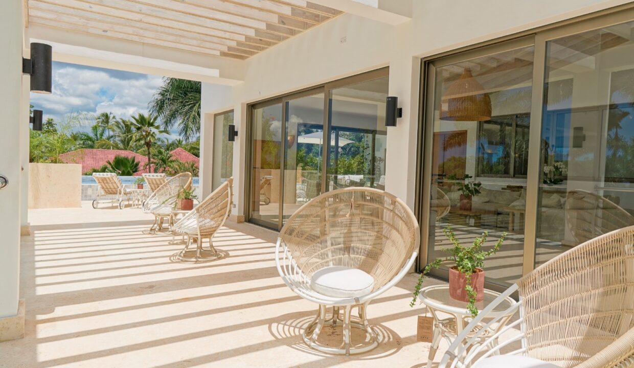 c8d77061-5774-4ae3-8885-19d1a6d9fb68