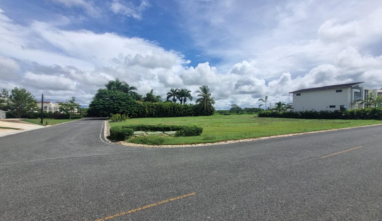 fbc9c06a-f5c6-412a-bb21-cbed06a000ca