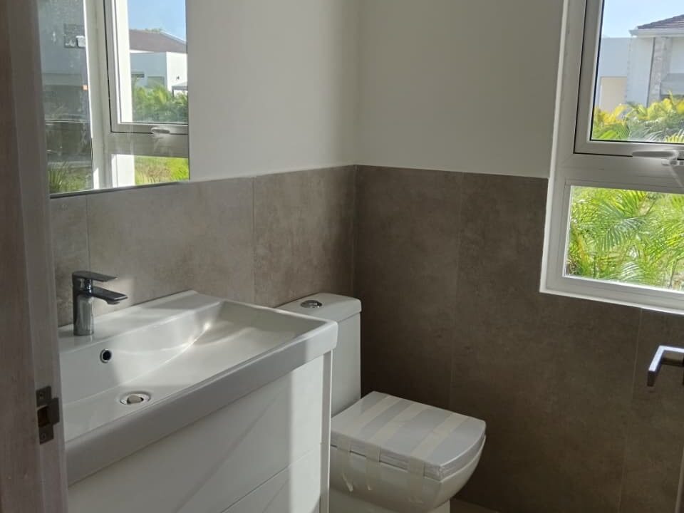 ca4e1b21-7db7-4572-a703-32d15af13d14