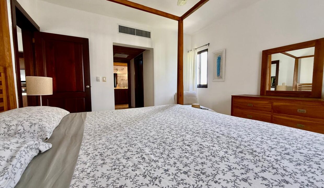 4be6eeee-8bc9-469b-8e3b-6ae00959ac14