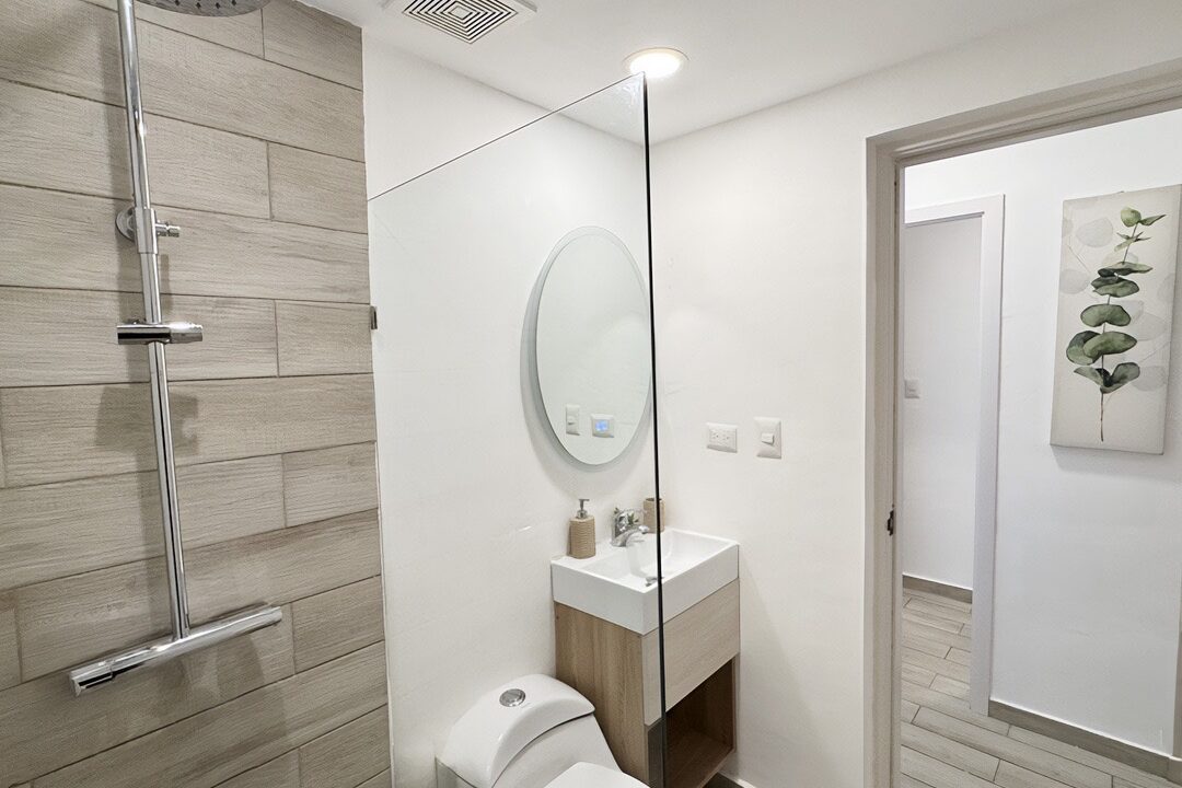 eea496c4-efa8-453e-a731-cb60728e4230