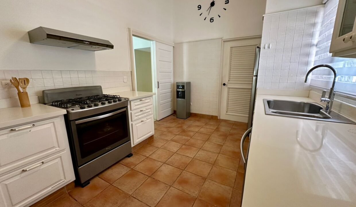 16a16bab-07dd-4507-8af8-f62128f872df