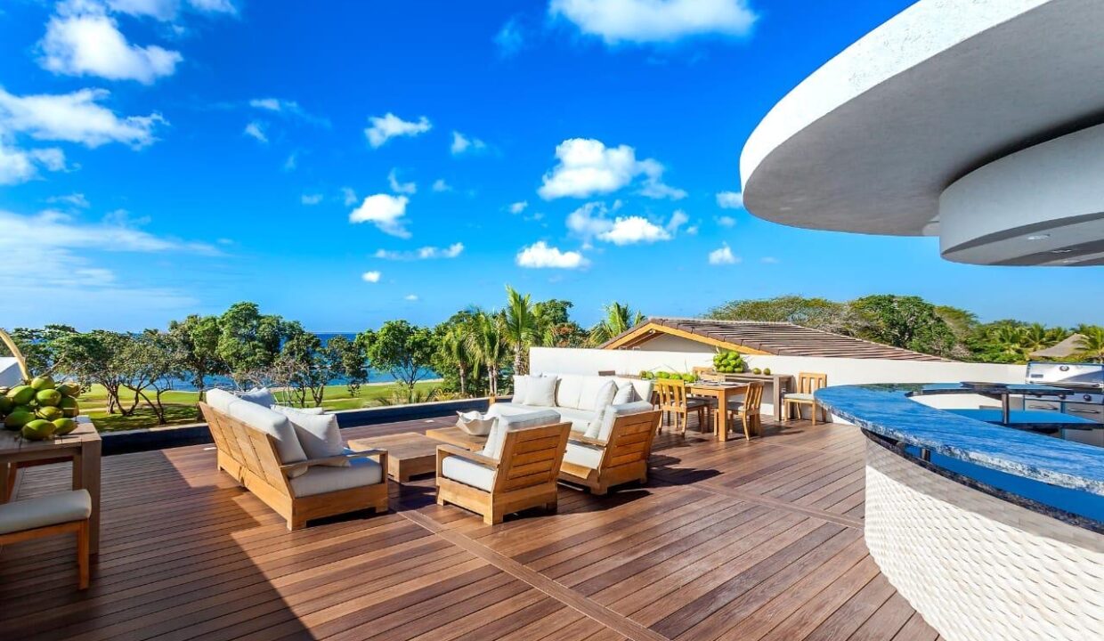 2af4401d-57ff-4c49-96ae-f13071a3d238 2