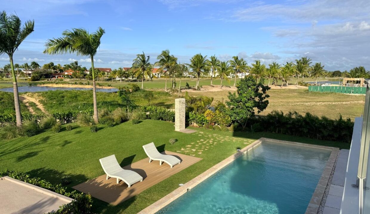 965ce1d7-2316-49b5-a591-6d199ace8703