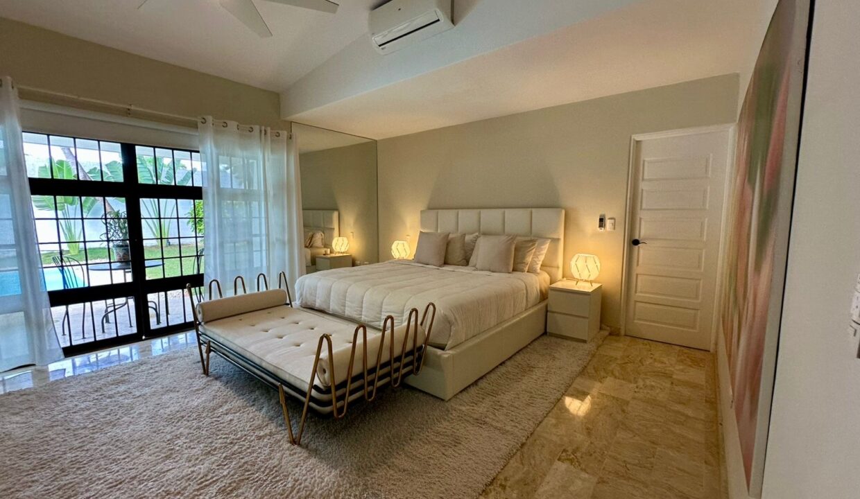 976c100a-1e03-4d3f-bebc-4d075081d42e