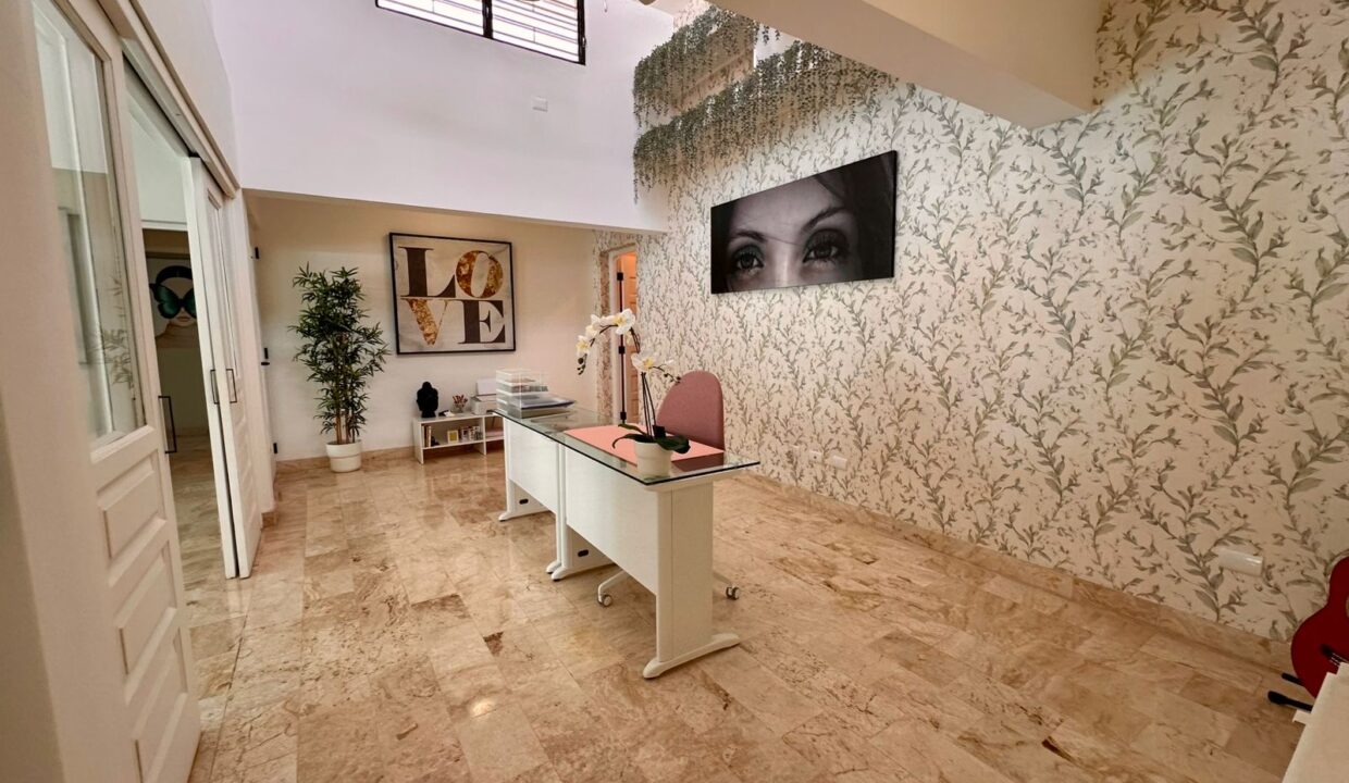 caa6eb71-0de7-4f7f-b332-d441568788be