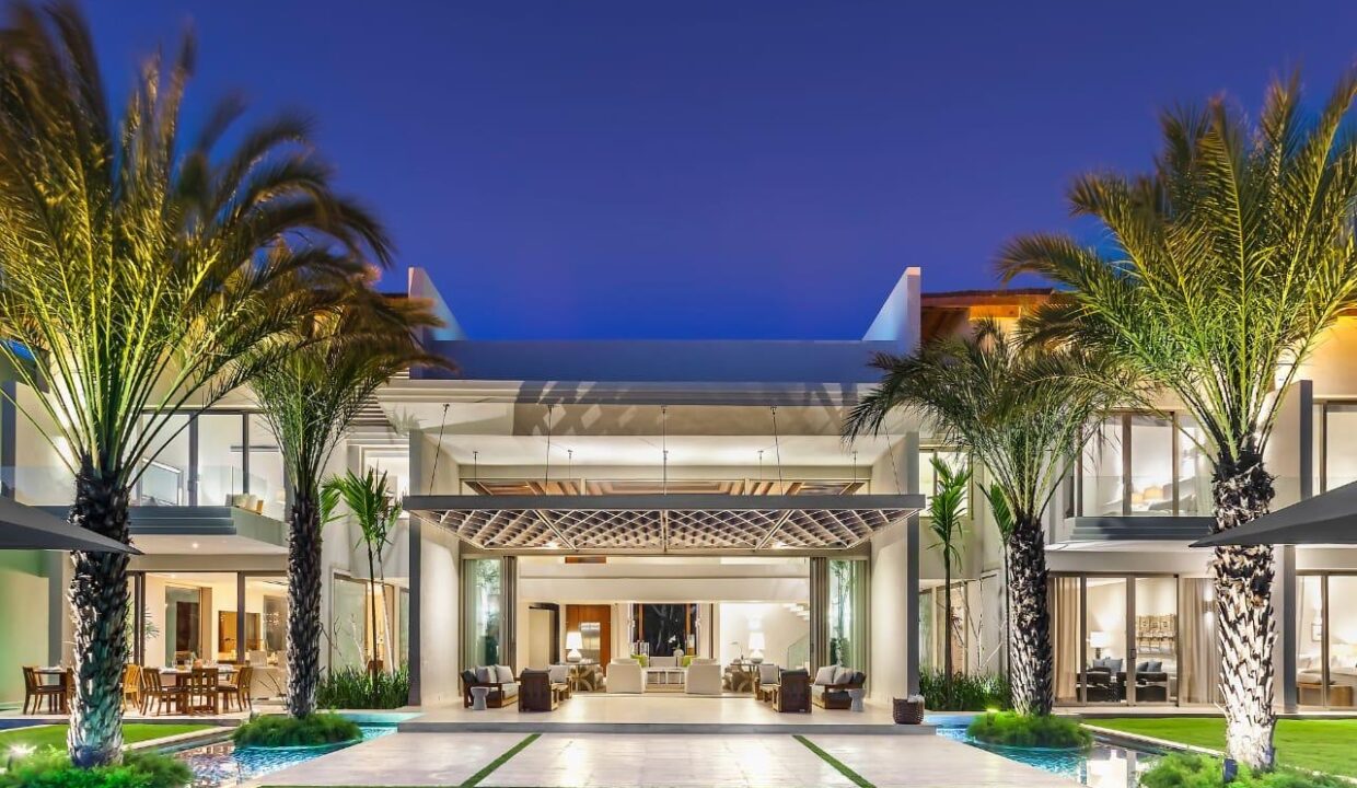 da17e566-3a55-4761-8784-80f73f407c3c 2