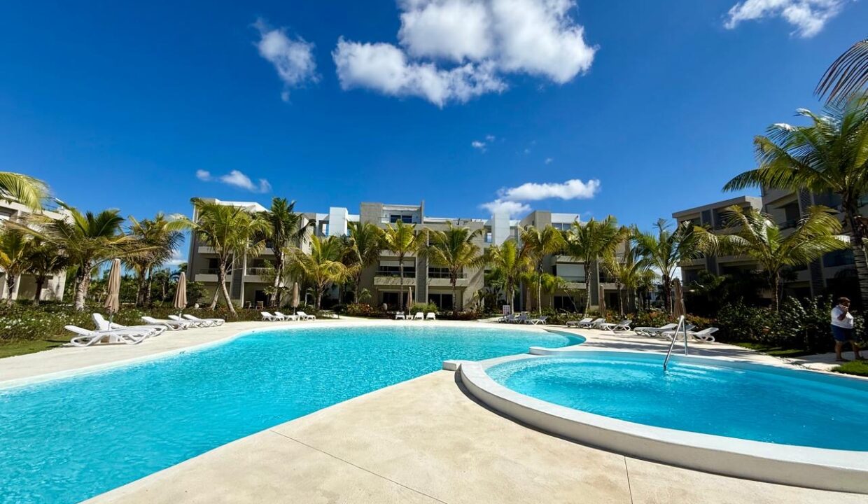 e819abe7-b380-4ac8-b26d-29f4173c3148