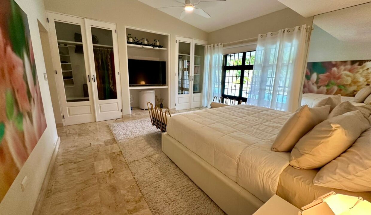 fefebc22-443b-40b6-9cae-c820a9c1c63e