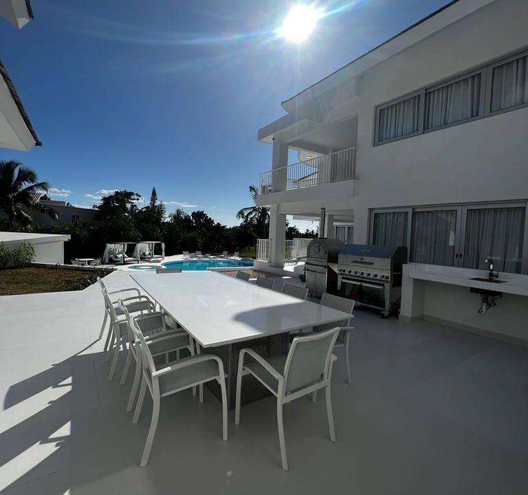 65d9c231-5a20-4ba2-b3a0-333cc8d5c8f9