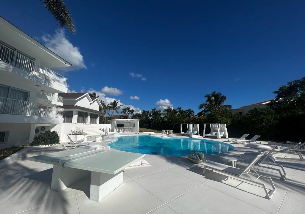 b55146e9-e4ea-4430-a659-f7749334b64c